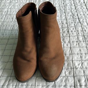 Blondo Women’s Sz 8.5 Waterproof Booties